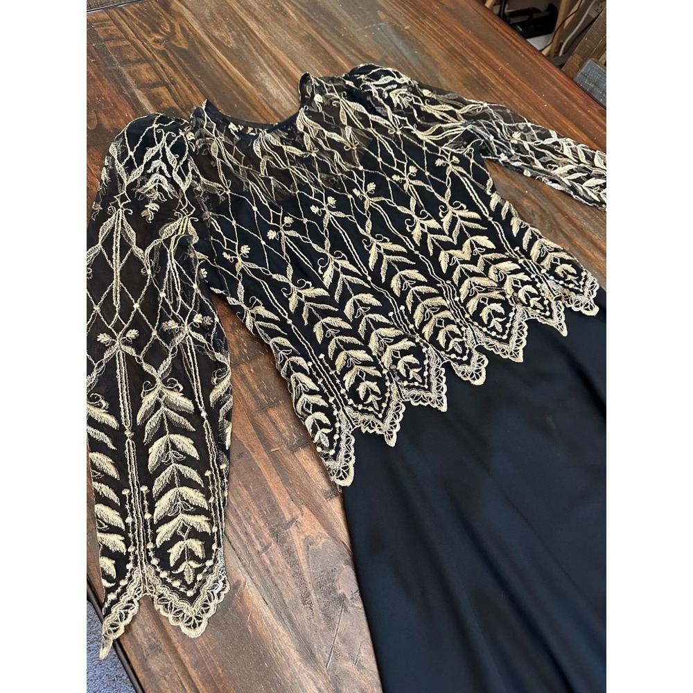 Cachet Evening Dress Gold Embroidered Black Gown Party Cocktail Size 13/14‎